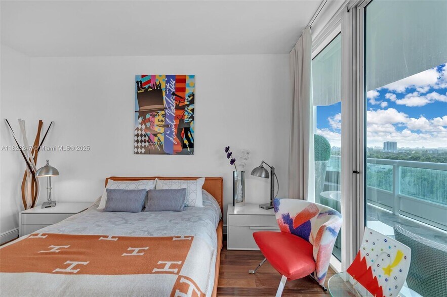 Building Photo - 1643 Brickell Ave