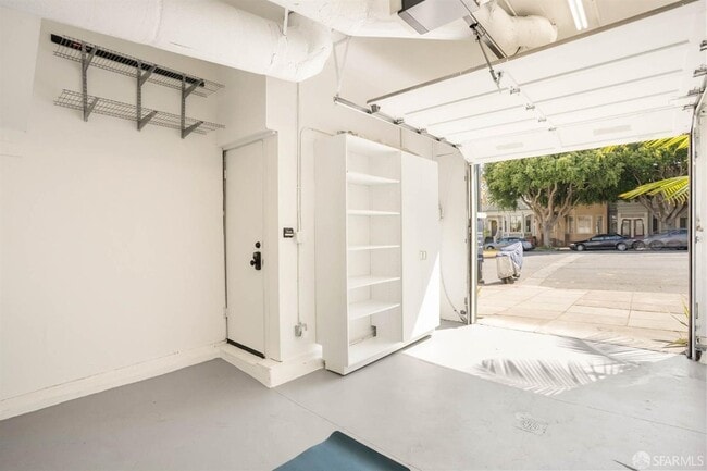 Building Photo - 1760 Dolores St