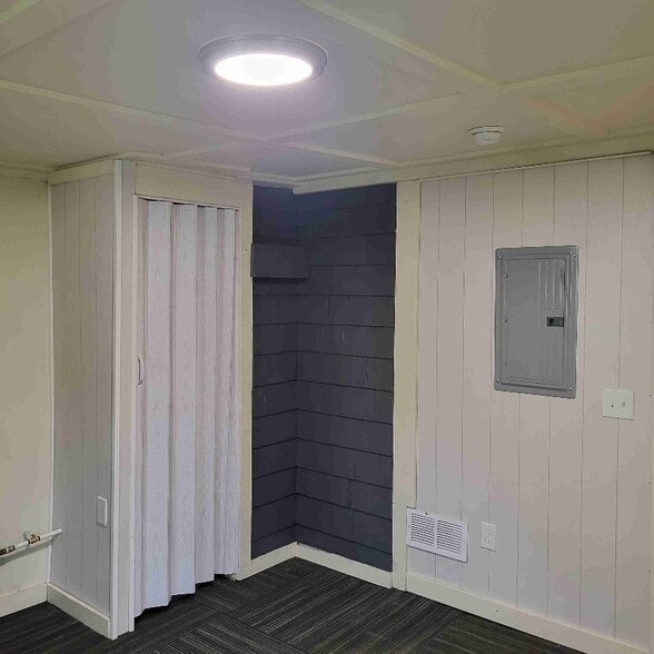 Building Photo - 1218 Vincent Ct