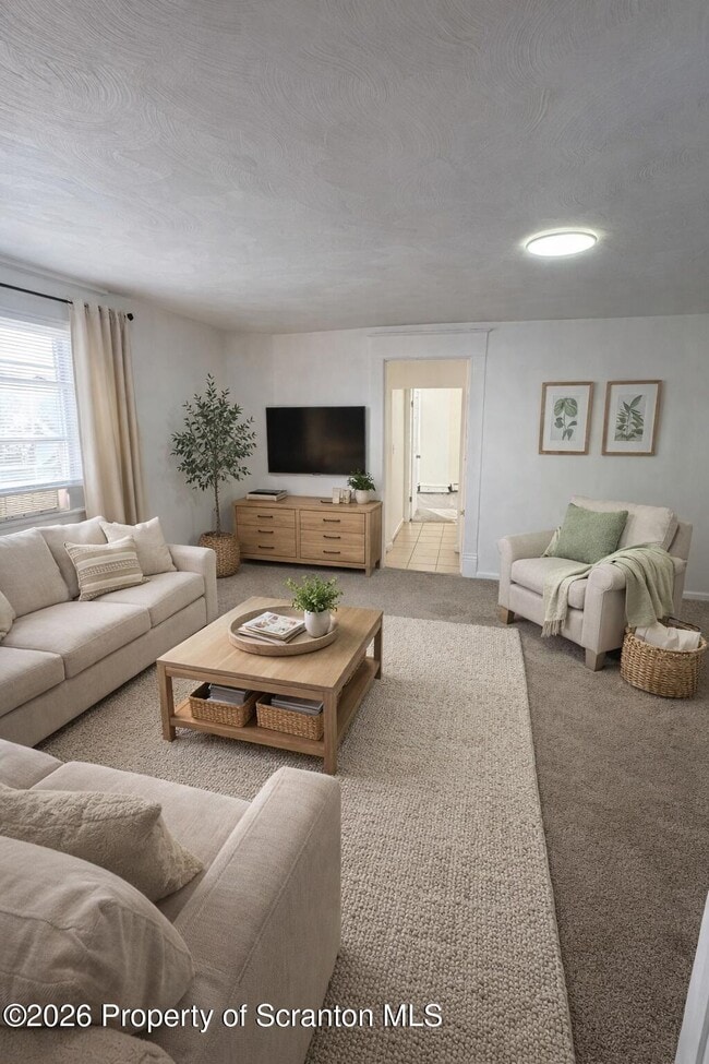 Building Photo - 1135 Lloyd St