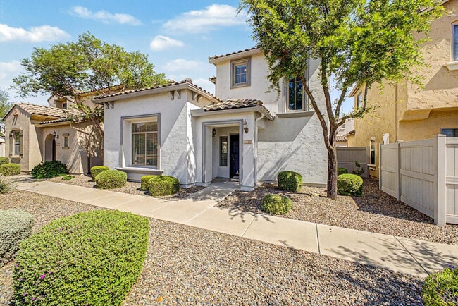 Building Photo - 26616 N Babbling Brook Dr