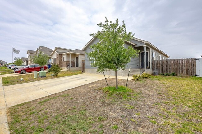 Building Photo - 5414 St Francis Dr
