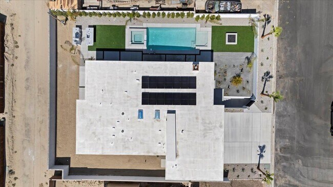 Building Photo - 78525 Orcabessa Dr