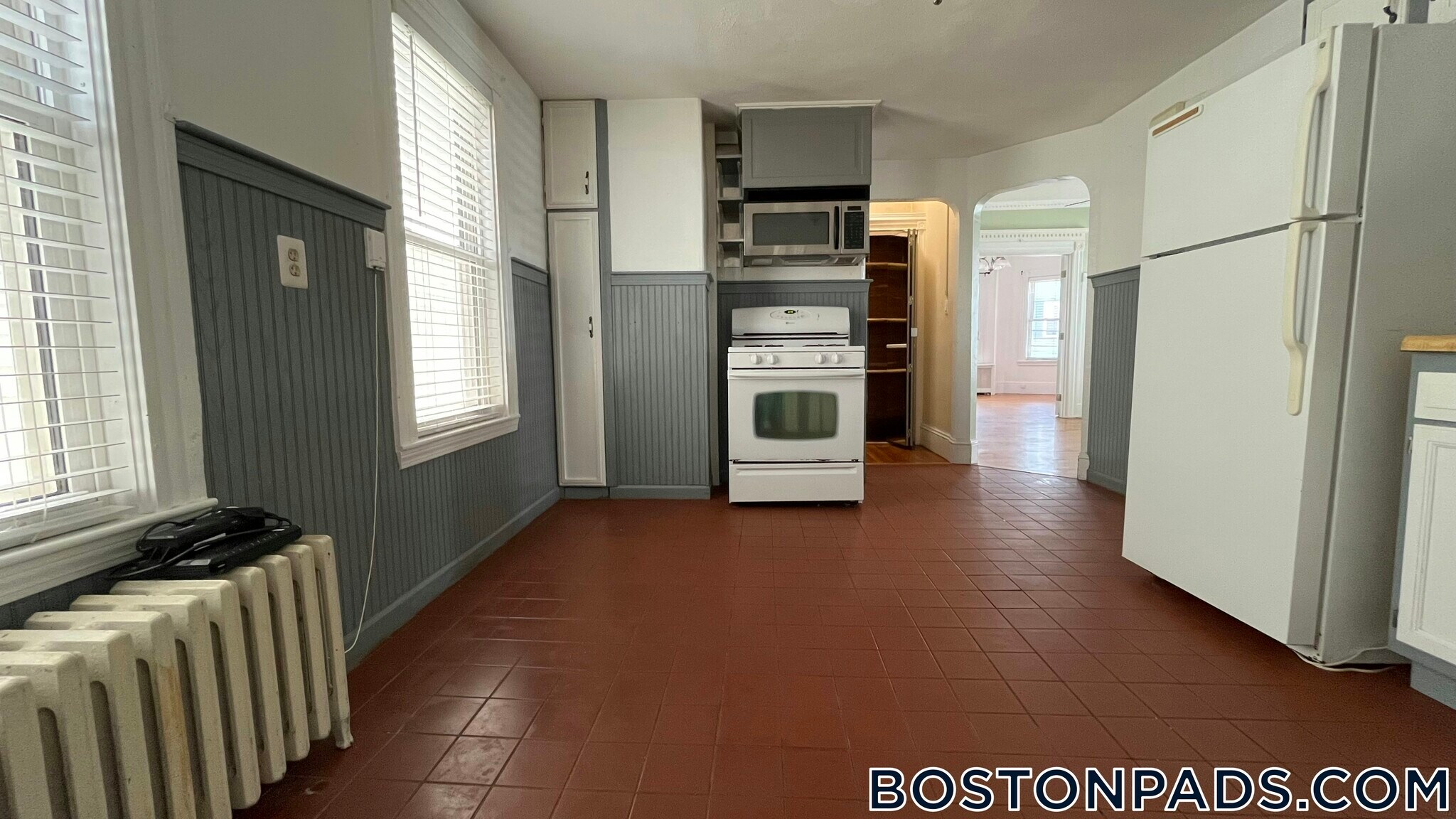 Building Photo - 369 Savin Hill Ave