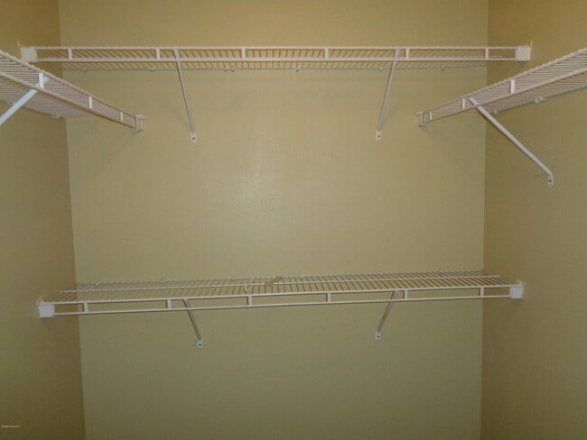 Building Photo - 1677 Sawgrass Dr SW