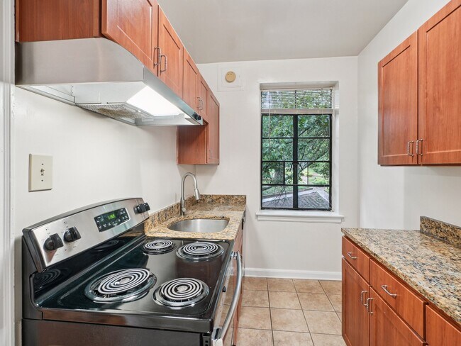 Floorplan - Cameron Court Apartments