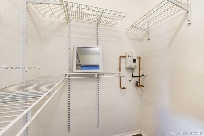 Building Photo - 345 Michigan Ave