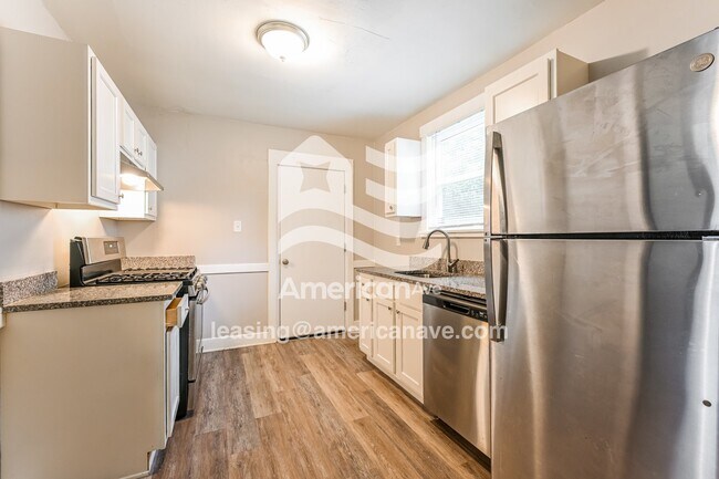 Building Photo - 1217 Wade St