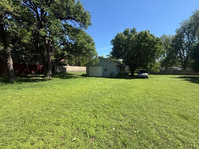 Building Photo - 8300 NW 15th St