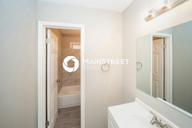 Building Photo - 3 Bedroom Pet-Friendly Home in Memphis, TN...