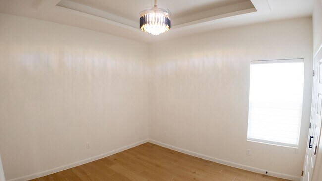 Building Photo - 612 Moar Dr