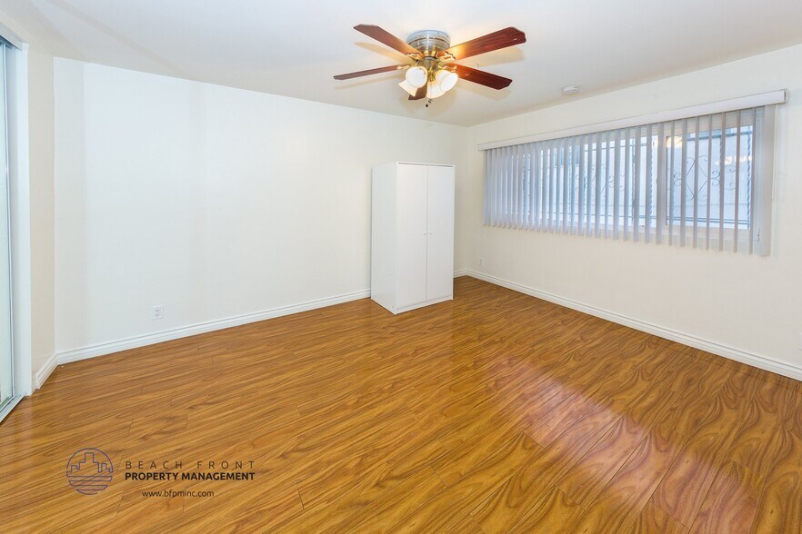 Building Photo - 740 S St Andrews Pl