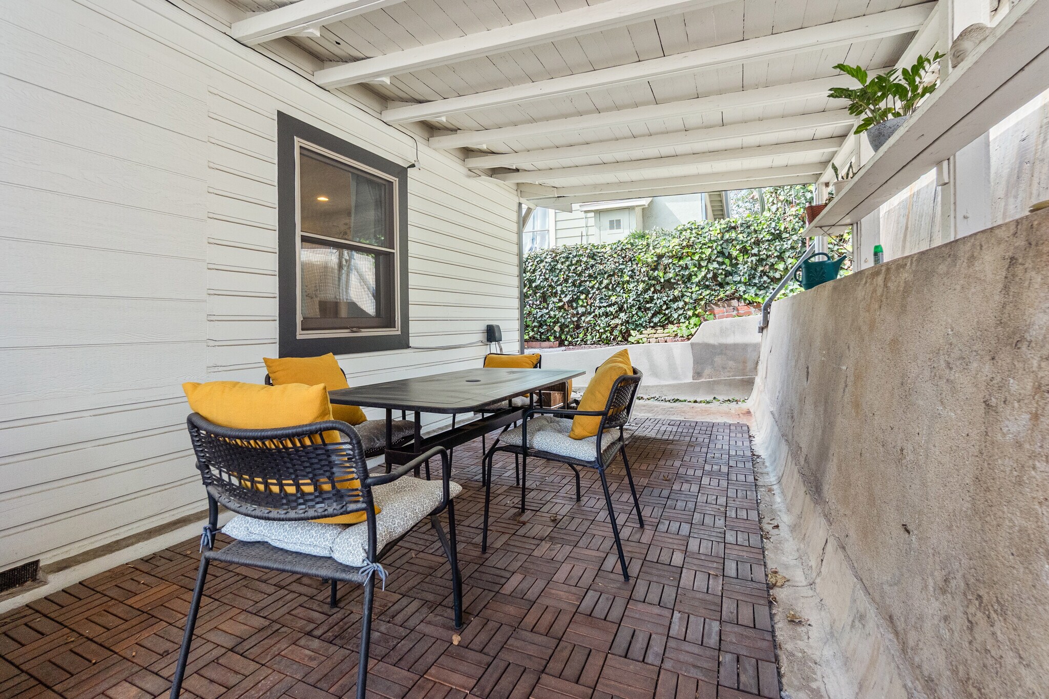 Building Photo - 529 Isabel St