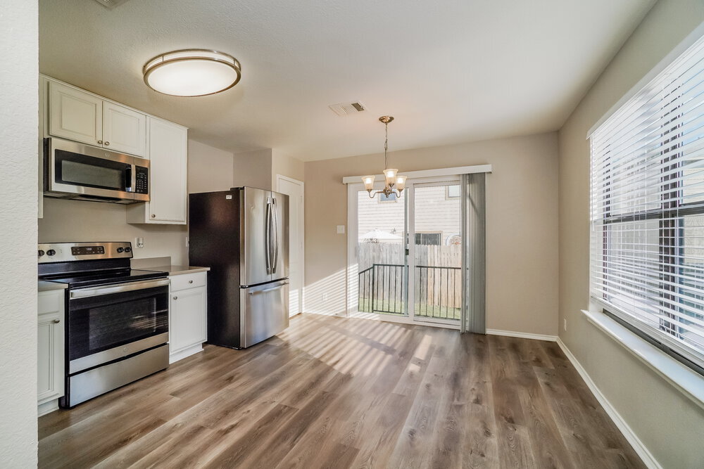Building Photo - 204 Calixto Ct