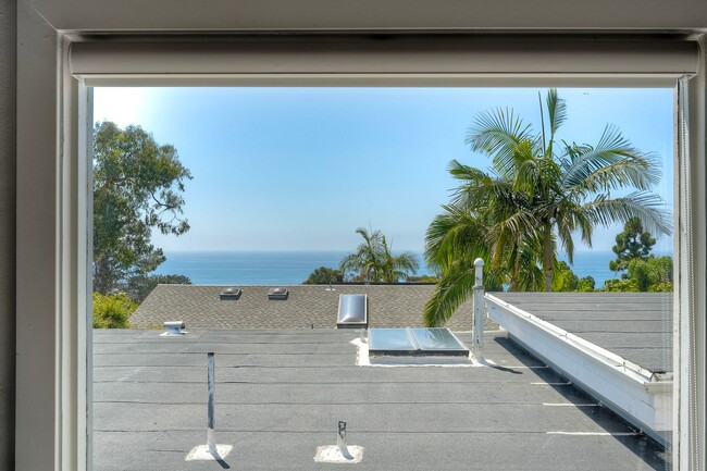Building Photo - 2042 De Mayo Rd