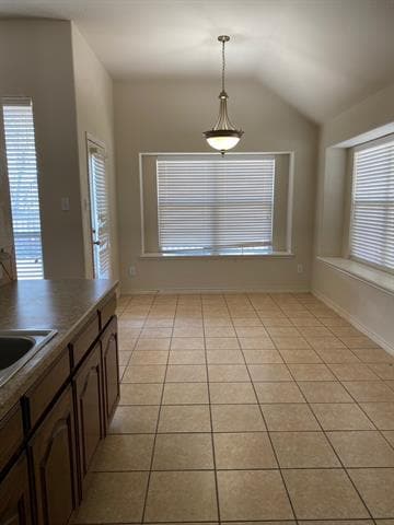 Building Photo - 12811 Greenhaven Dr