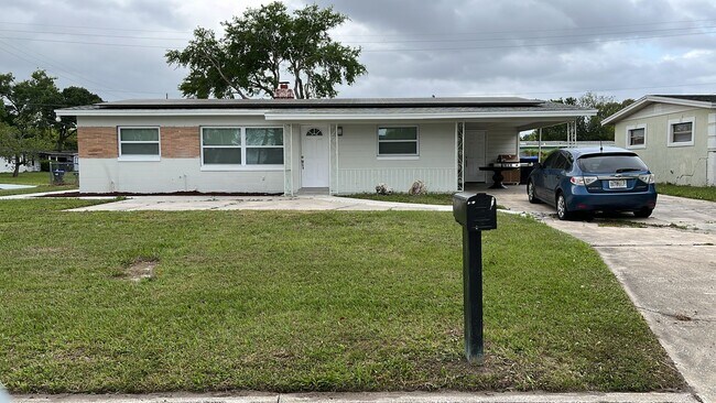 Building Photo - 6244 Lynette St