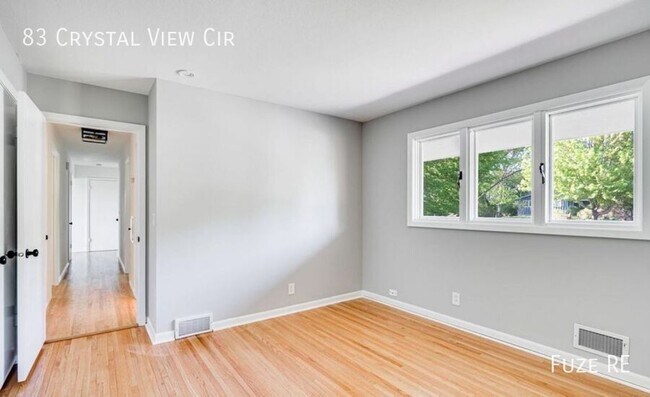 Building Photo - 83 Crystal View Cir