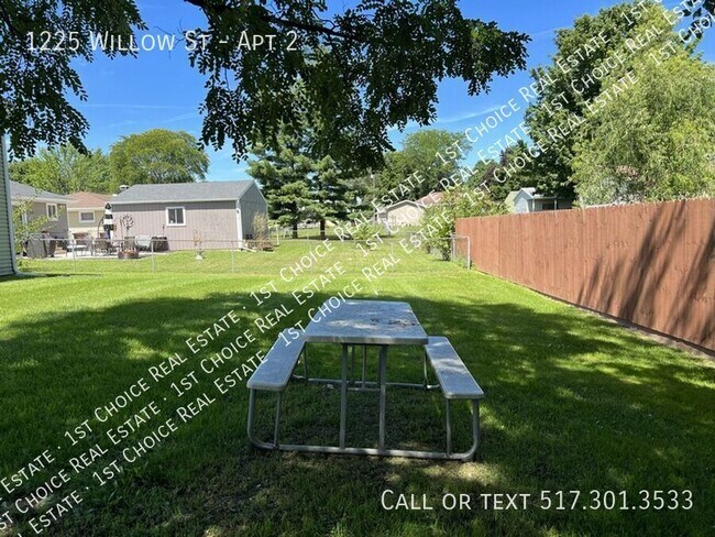 Building Photo - 1225 Willow St