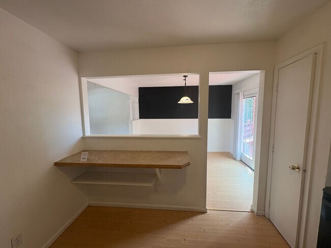 Building Photo - 939 49th Ave Pl
