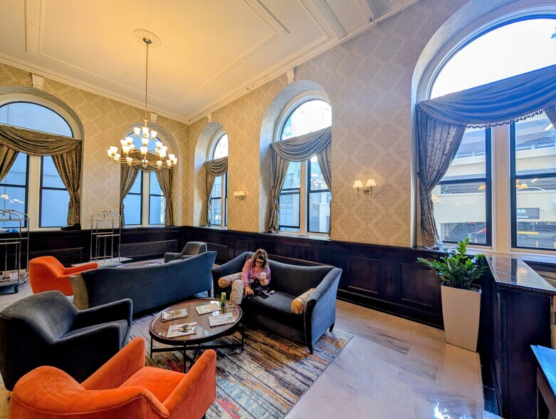 Building Photo - 1324 Locust St