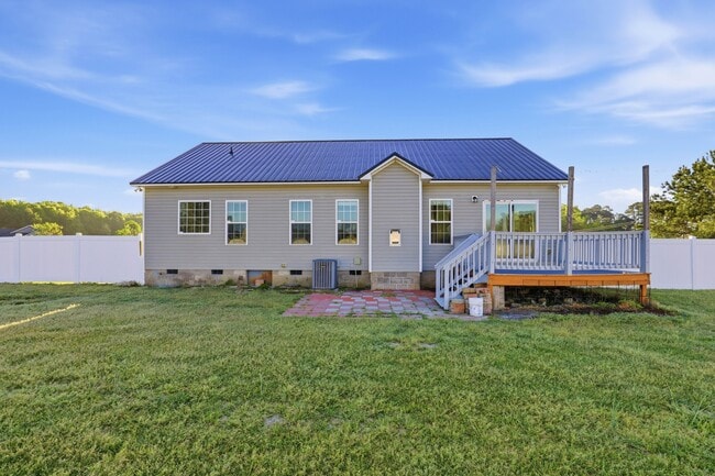 Building Photo - 100 Amandas Way