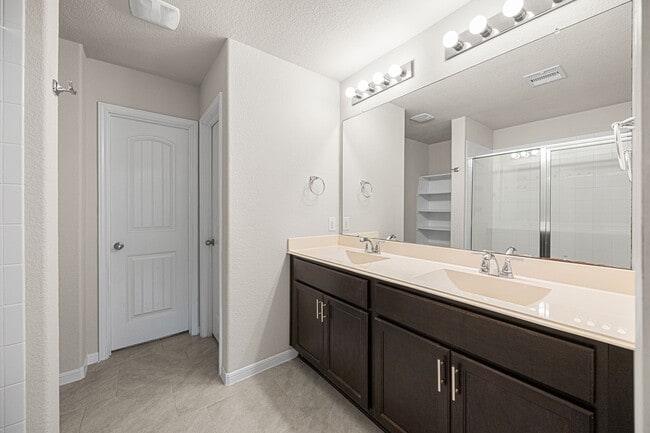 Building Photo - 8014 Ecru Ln