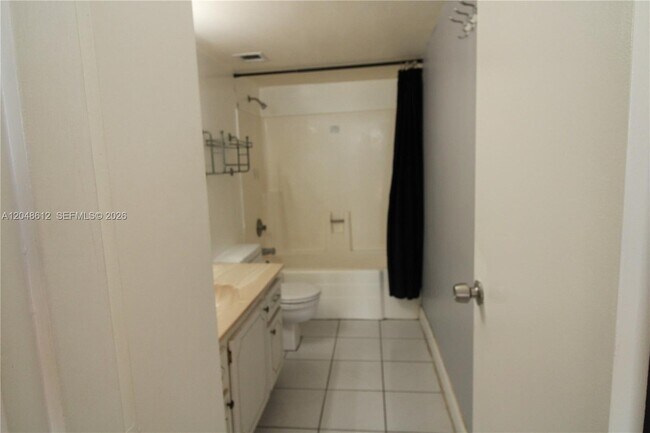 Building Photo - 13499 Biscayne Blvd