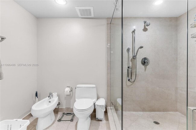 Building Photo - 1830 S Ocean Dr