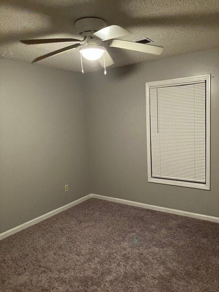 Bedroom - 25 Ninety Two Pl