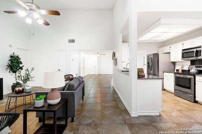 Building Photo - 3410 Green Spring Dr