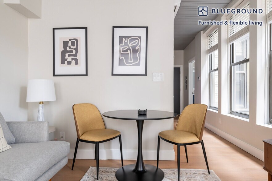 Building Photo - 44 Bromfield St