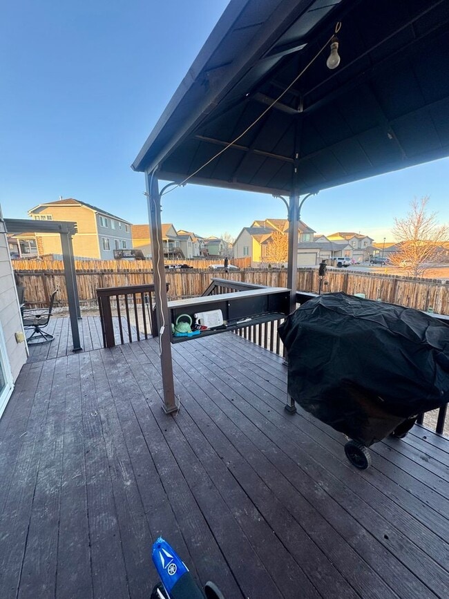 Building Photo - Gorgeous 3 bed/2.5 bath home with 3-CAR TANDEM GARAGE in Painted Sky