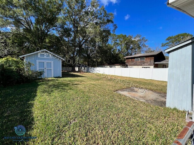 Building Photo - Beautiful 3 bedroom / 1 bathroom home.