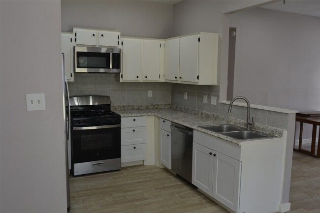 Building Photo - 9130 Autumn Harvest Dr