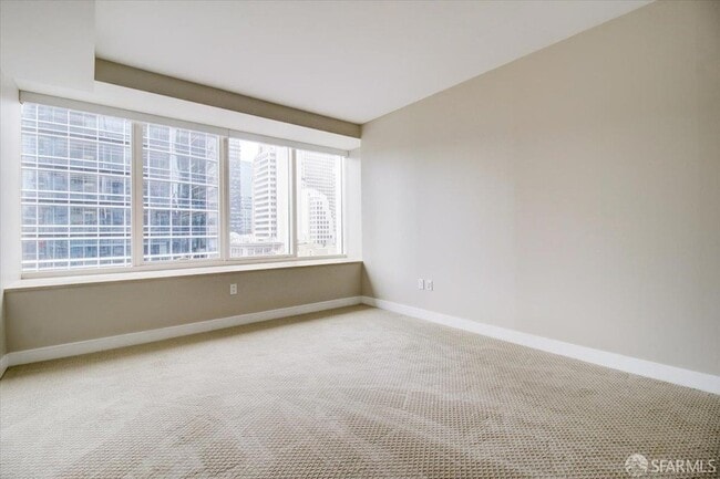 Building Photo - 301 Mission St