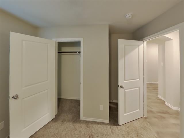 Building Photo - 1904 Strongbark Dr