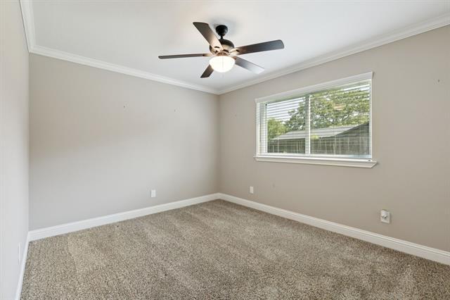 Building Photo - 1006 Spanish Trail