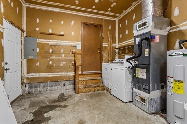 Building Photo - 12 Waterview Point