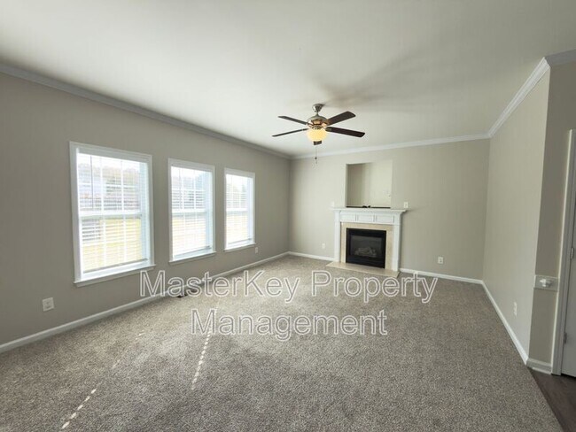 Building Photo - 2916 Hayward Ct