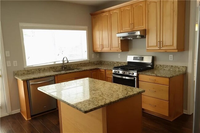 Building Photo - 2237 Traywick Chase