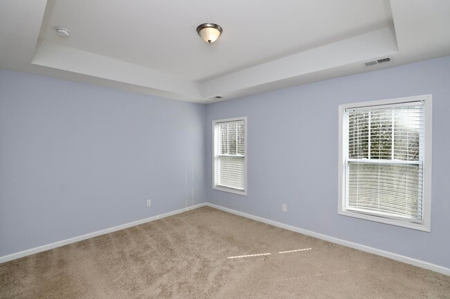 Building Photo - 1009 Providence Plantation Dr