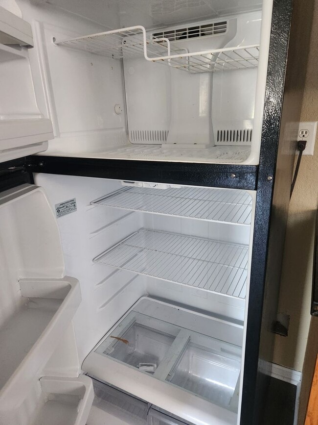 Building Photo - 2 bedroom Oak Grove