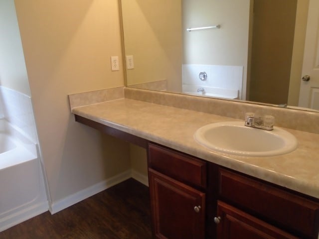 Building Photo - 529 Trotters Ln