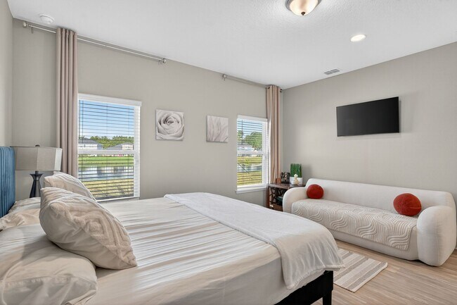 Building Photo - Fully Upgraded Home