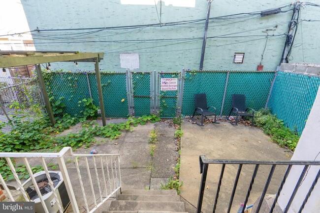 Building Photo - 2820 S Smedley St