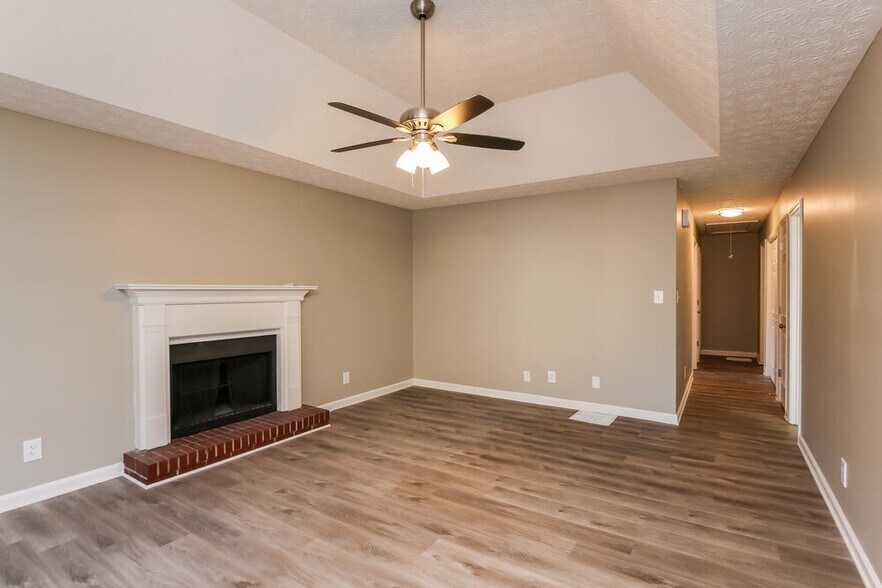 Building Photo - 306 Mary Alice Dr