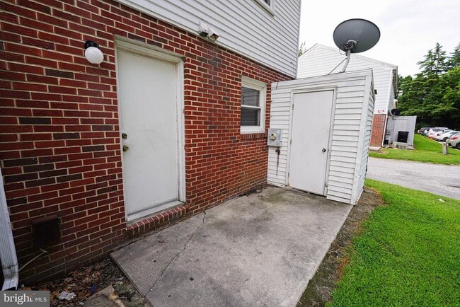 Building Photo - 764 Hemlock St