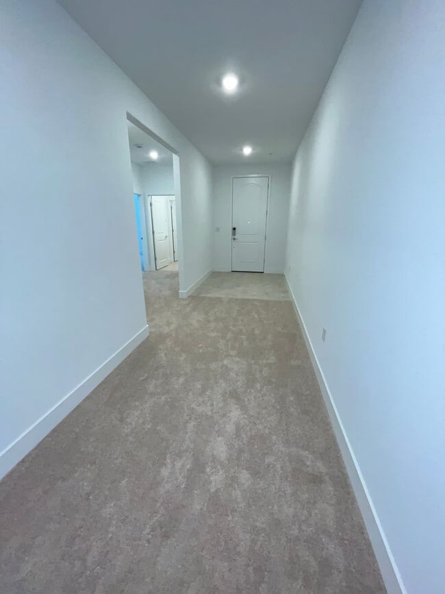 Building Photo - 4 BR, 2.5 Ba, 2262SF, Single Story, Solar ...