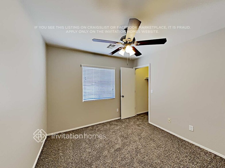 Building Photo - 917 S 224th Ln